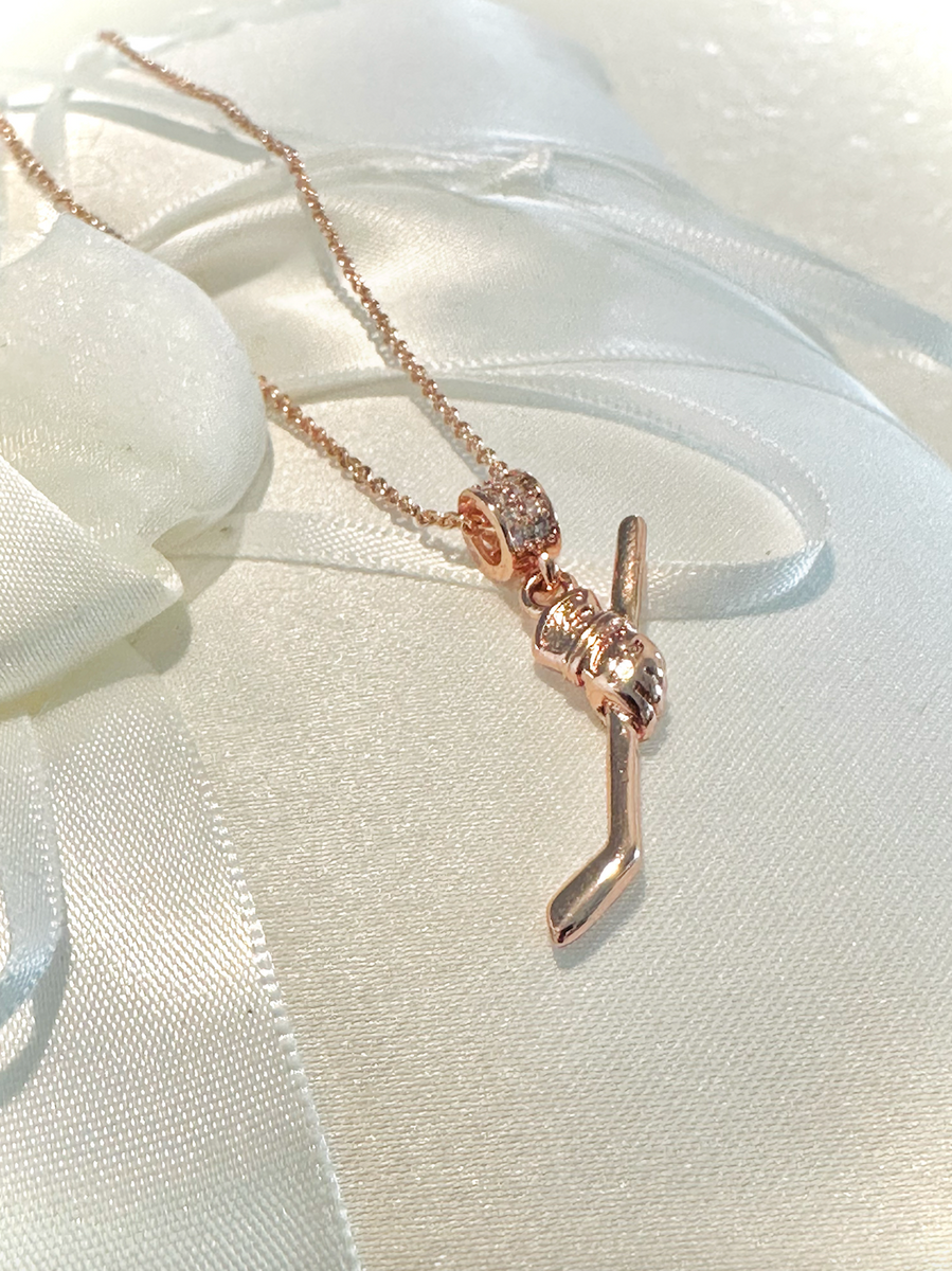Ice Hockey Necklace – Brilliance & Melrose