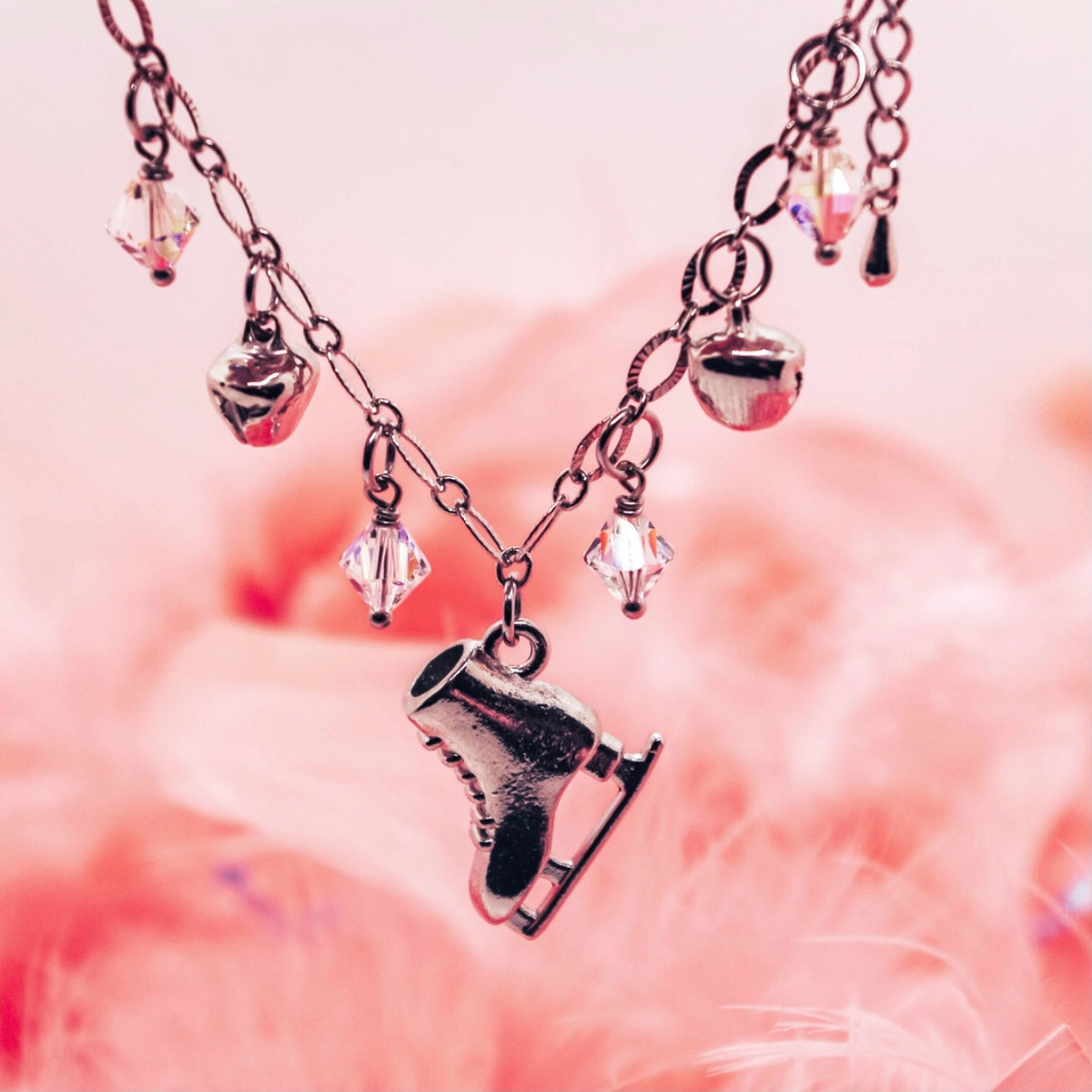 Luxury Ice Skating Pink Charm Bracelet Perfect Stocking Filler Kids Gifting  Secret Santa -  Denmark