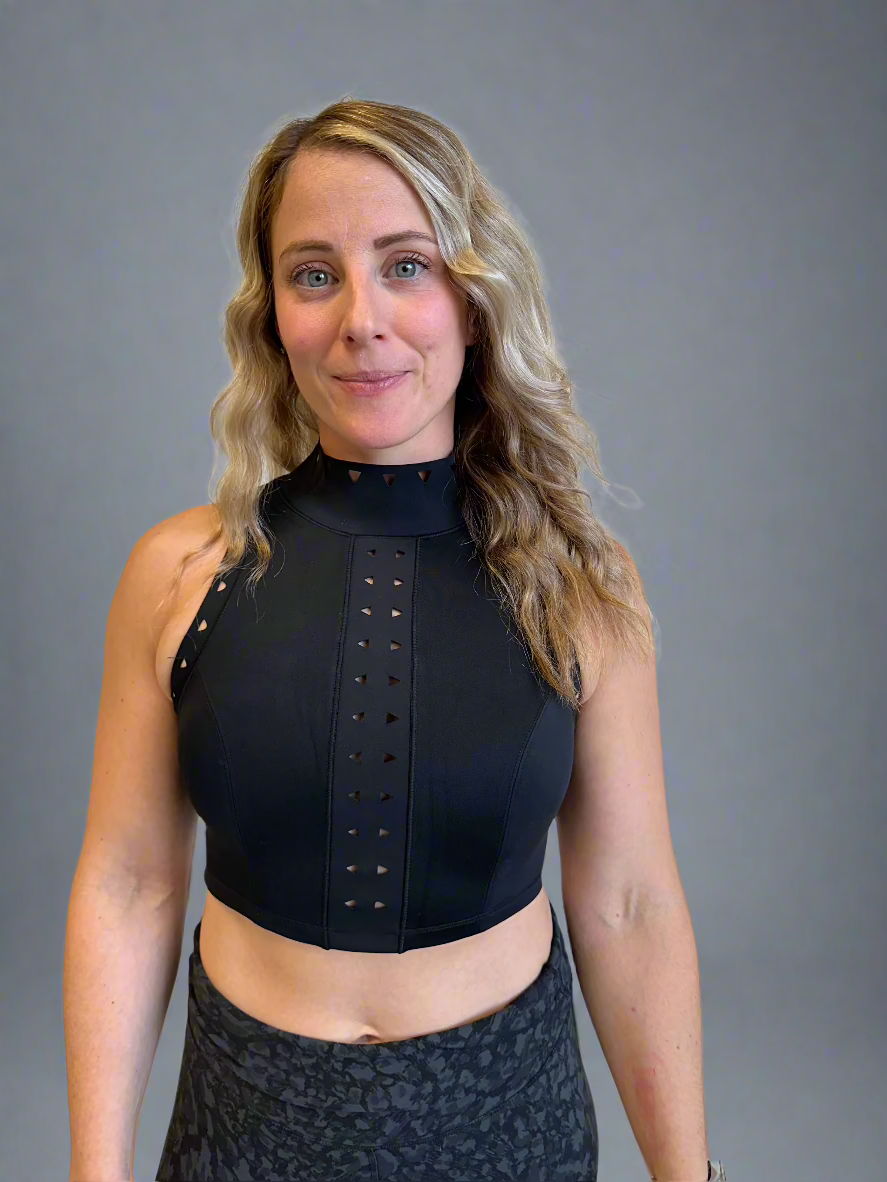 High-Neck Perforated Cropped Skating TOP