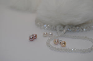 Shades of Pearls - The Earrings